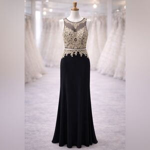 Cinderella Divine Black & Gold Evening Gown – Size 8